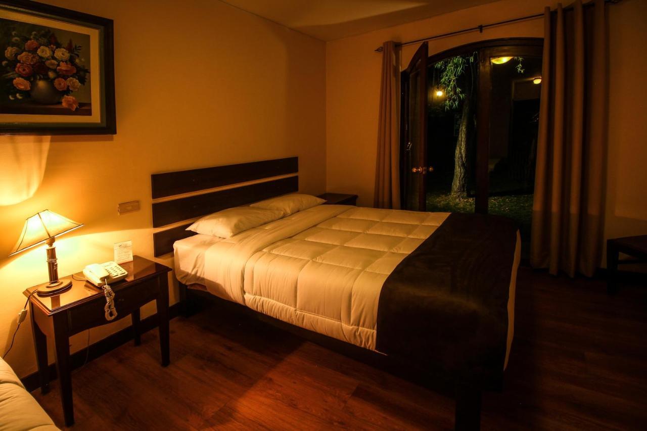 Hotel Meliana アレキパ エクステリア 写真